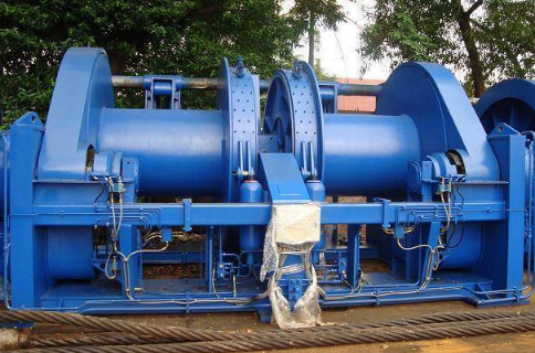 HYDRAULIC COMBINED MOORING WINDLASS